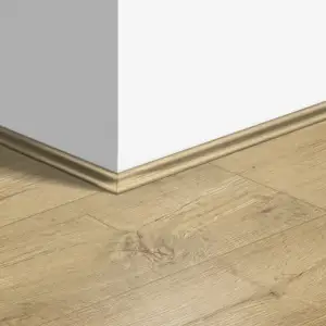 Плинтус ламинированный Quick-Step Скоция 17х17х2400 мм арт.1853